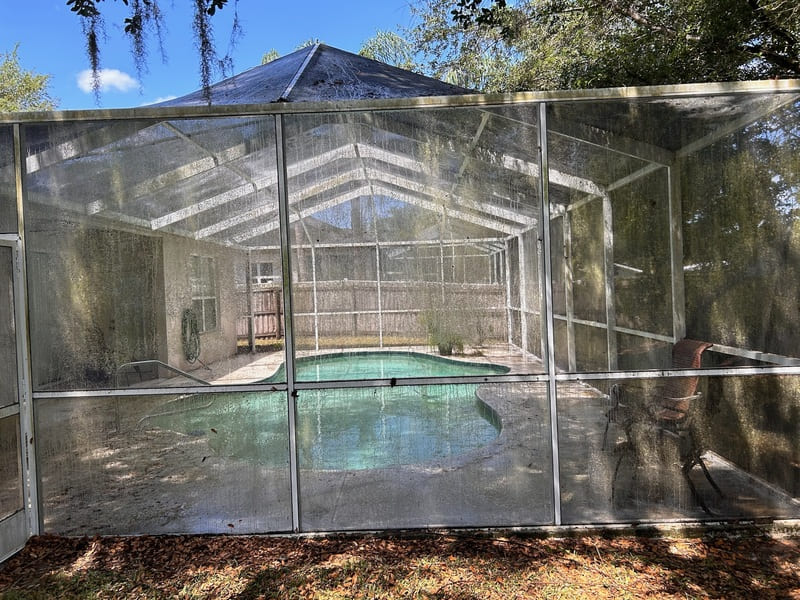 Pool Deck & Screen Washing In Lake Wales Fl